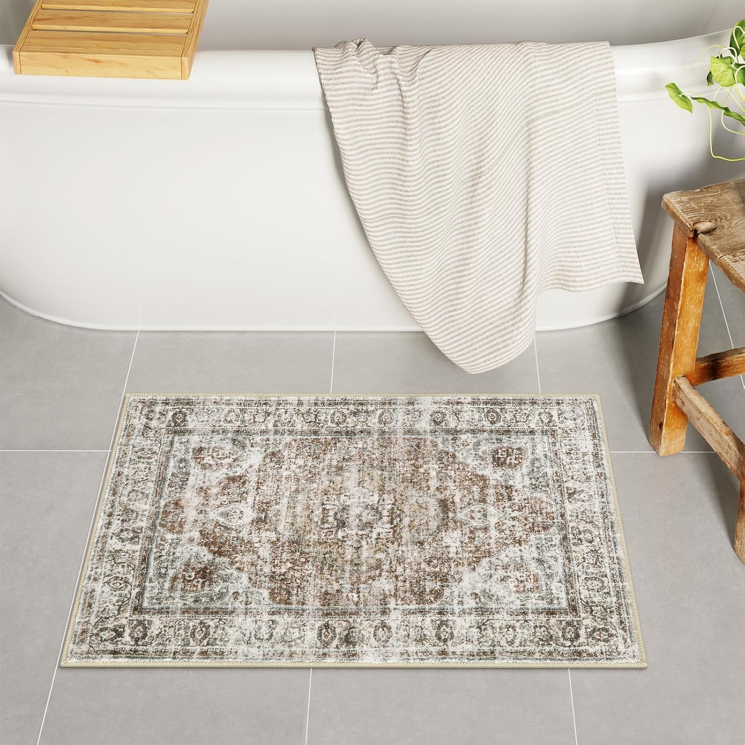 Uphome Boho Bathroom Rugs, Distressed Farmhouse Khaki Bath Mat, Comfy Velvet Small Bath Rugs Non Slip Washable, Vintage Oriental Toilet Rug for Sink Shower Vanity, 18×26 inch